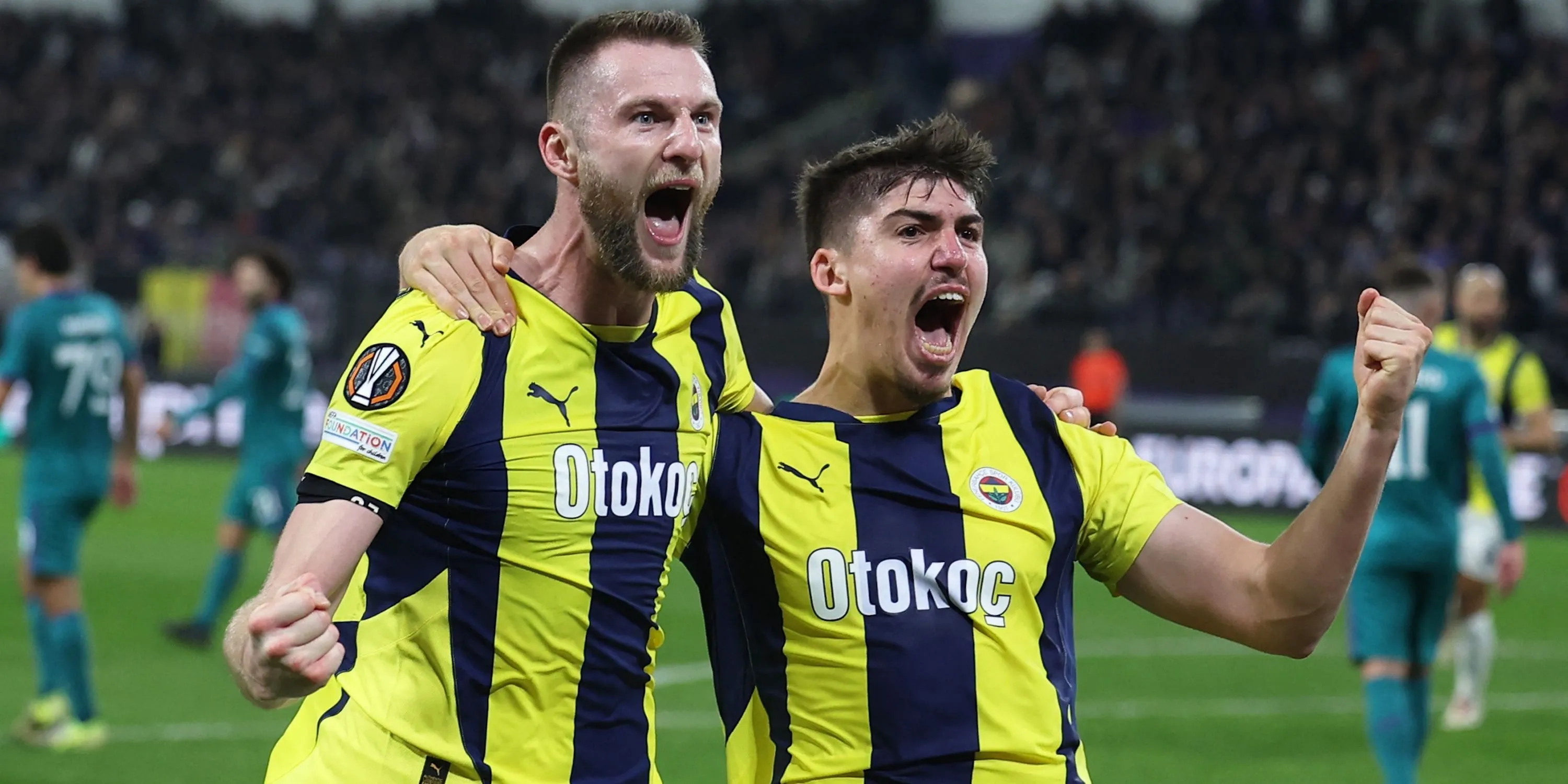 Cầu thủ trẻ Yusuf Akcicek ăn mừng bàn thắng trong màu áo Fenerbahce, mục tiêu chuyển nhượng của Manchester United