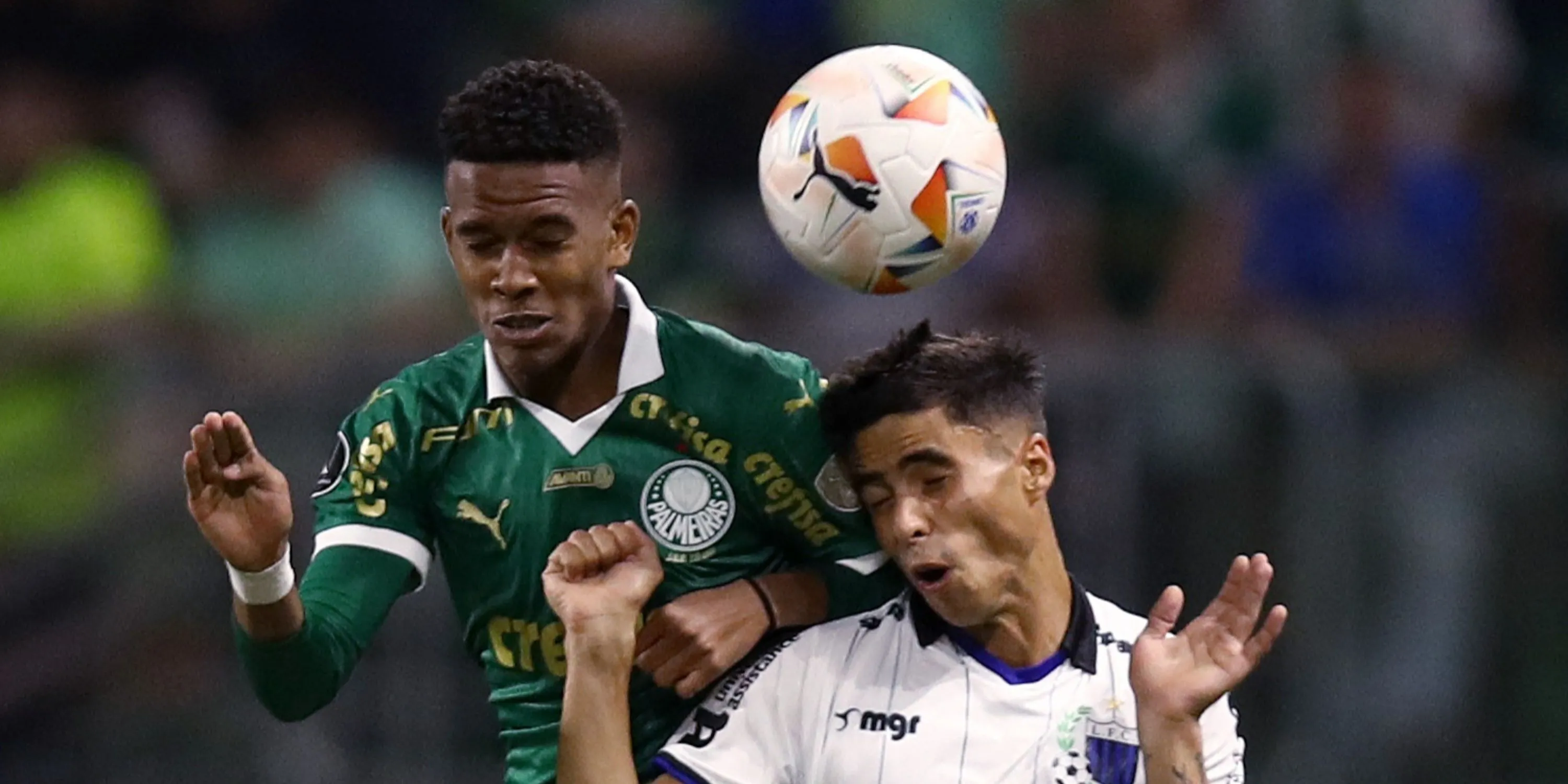 Estêvão Willian thi đấu cho Palmeiras tại Brasileirão