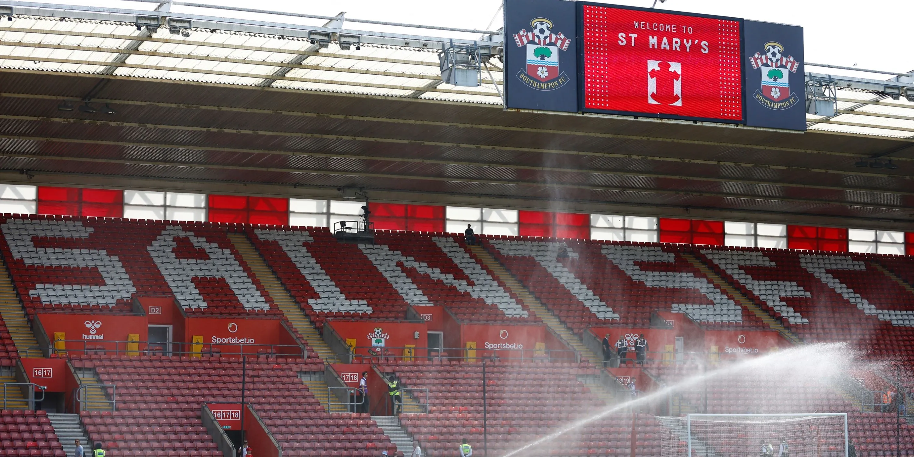 Hình ảnh các cầu thủ Southampton ăn mừng