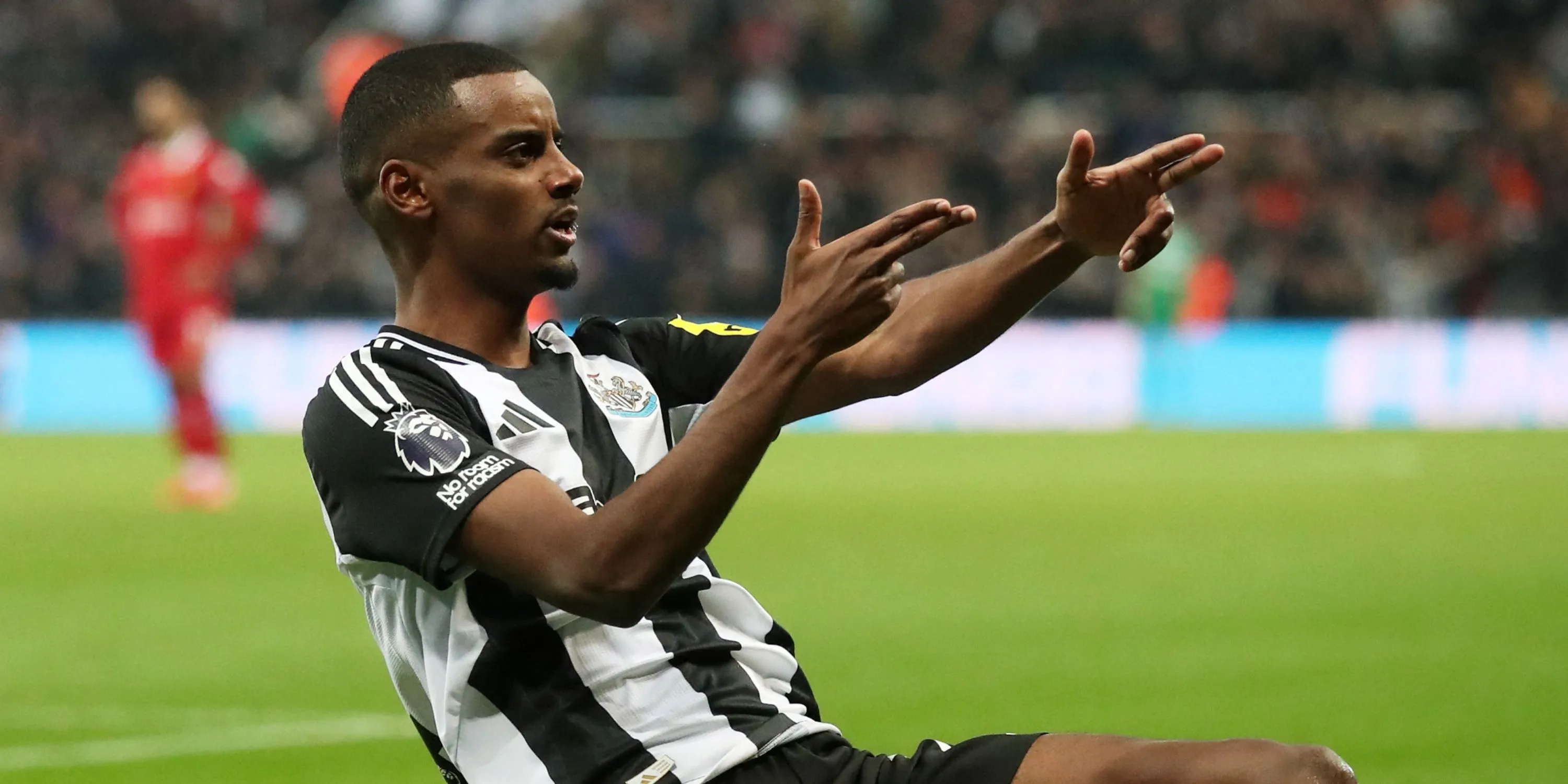 Alexander Isak, tiền đạo của Newcastle United, ăn mừng bàn thắng, cho thấy khả năng dứt điểm đẳng cấp thế giới của mình.