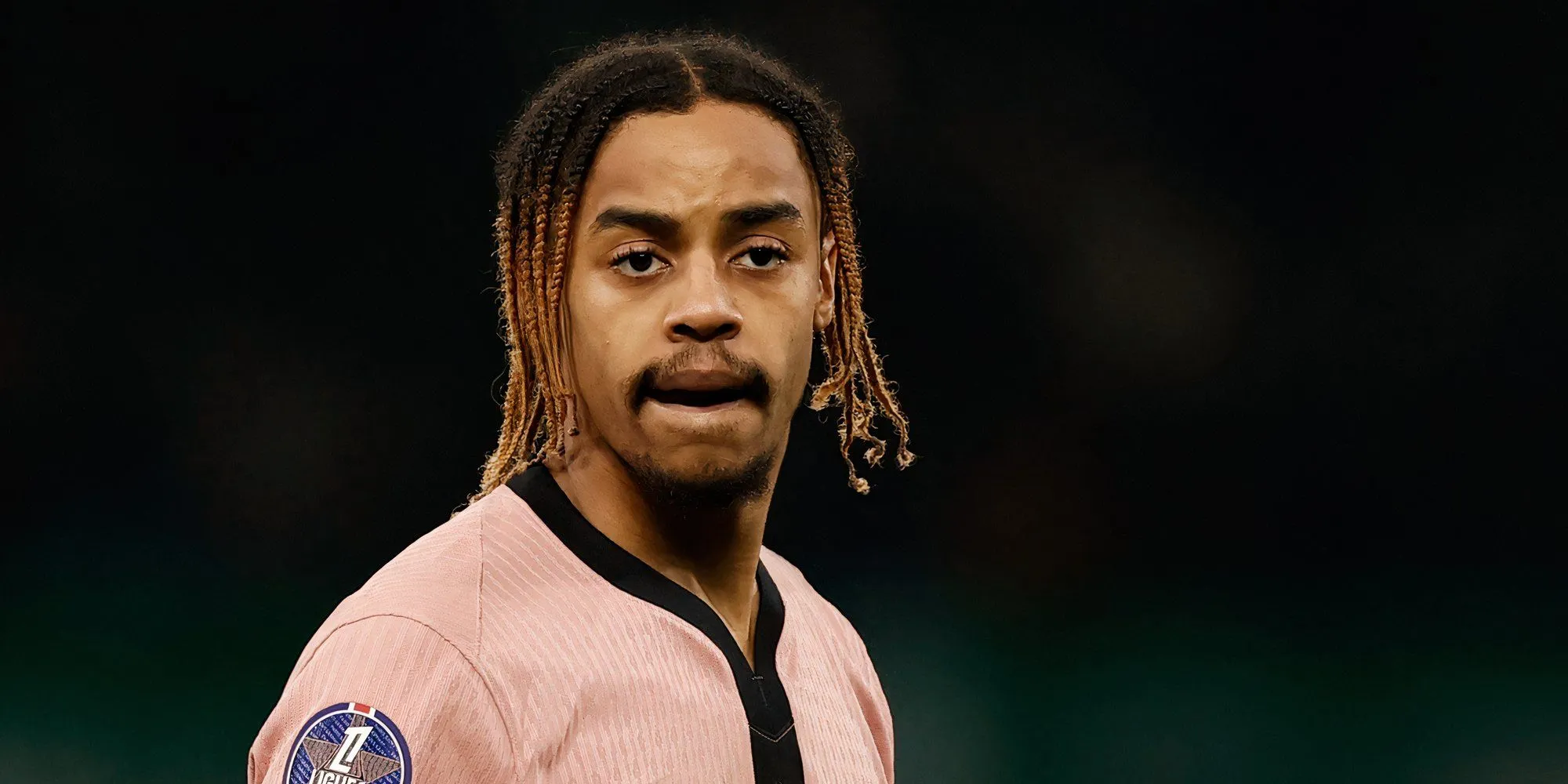 Bradley Barcola trong màu áo PSG, cầu thủ được Liverpool nhắm thay thế Luis Diaz