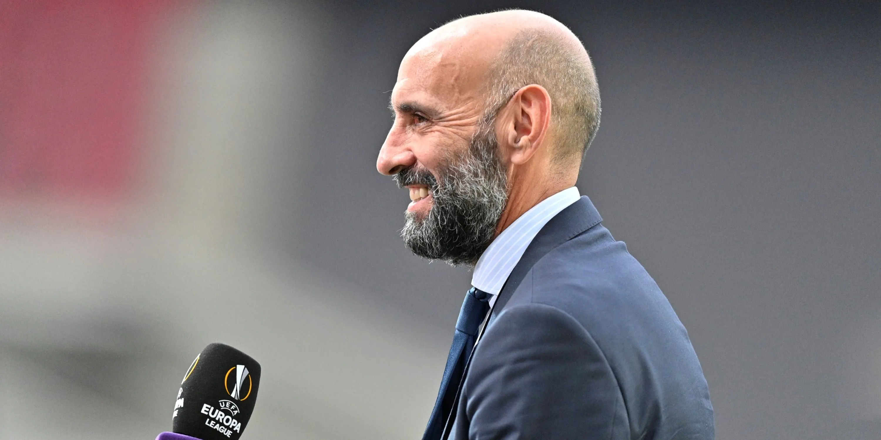 Chủ tịch phụ trách hoạt động bóng đá Aston Villa, Monchi, đang nỗ lực giải quyết vấn đề PSR