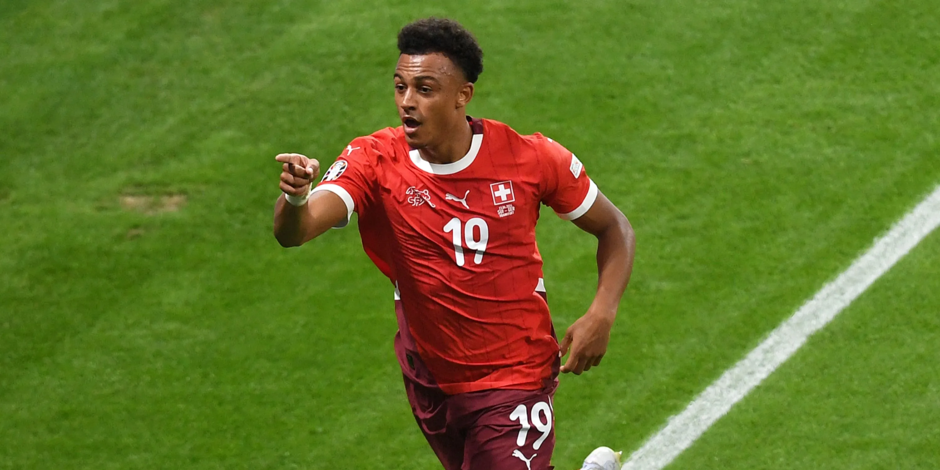 Dan Ndoye trong màu áo Bologna, tiền đạo cánh được Nottingham Forest quan tâm