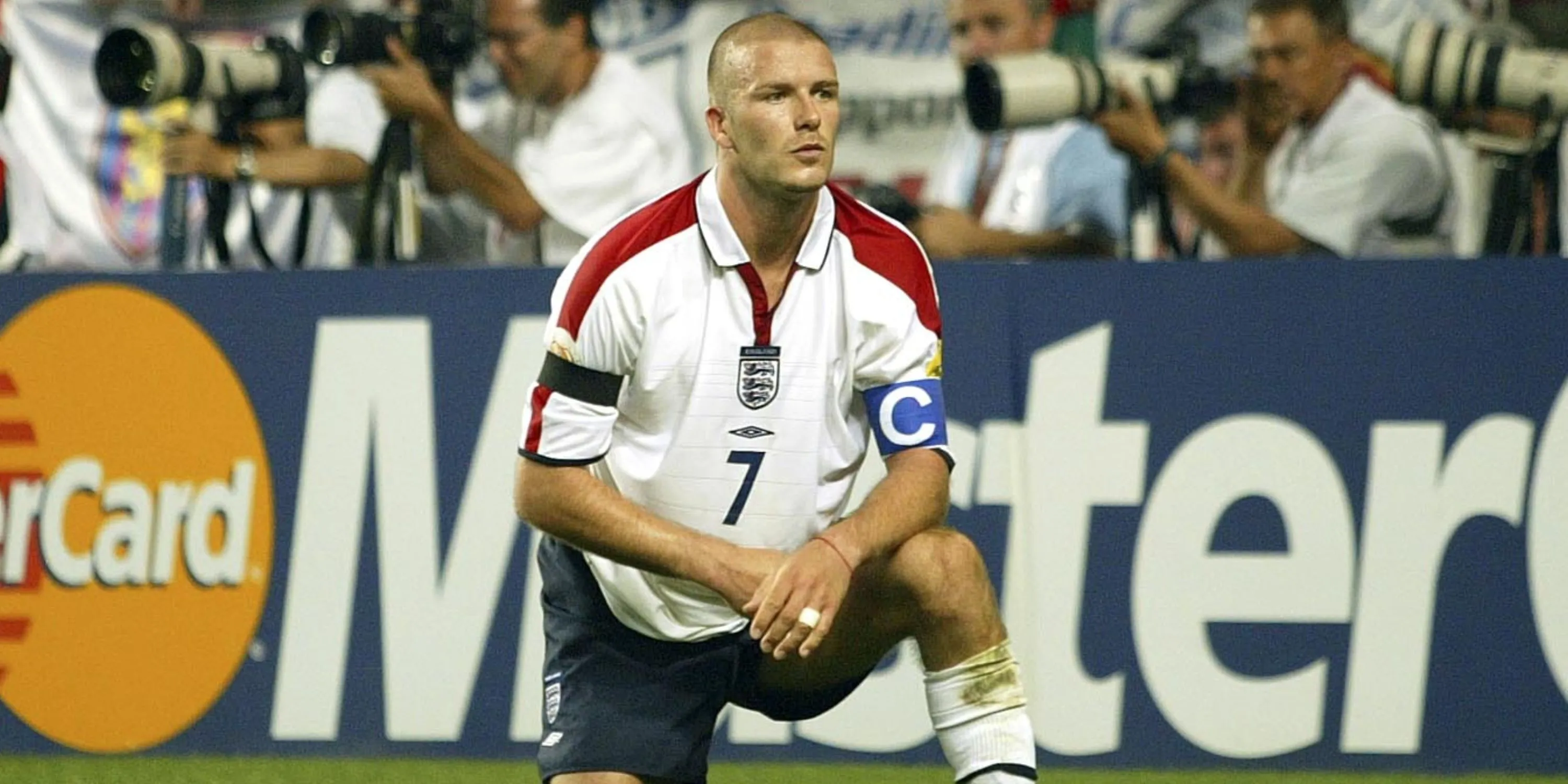 David Beckham ăn mừng