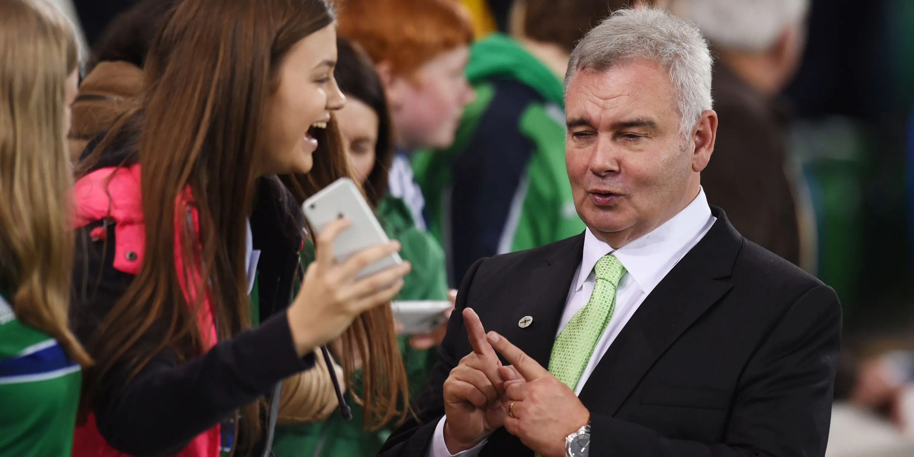 MC Eamonn Holmes là fan cứng của Manchester United