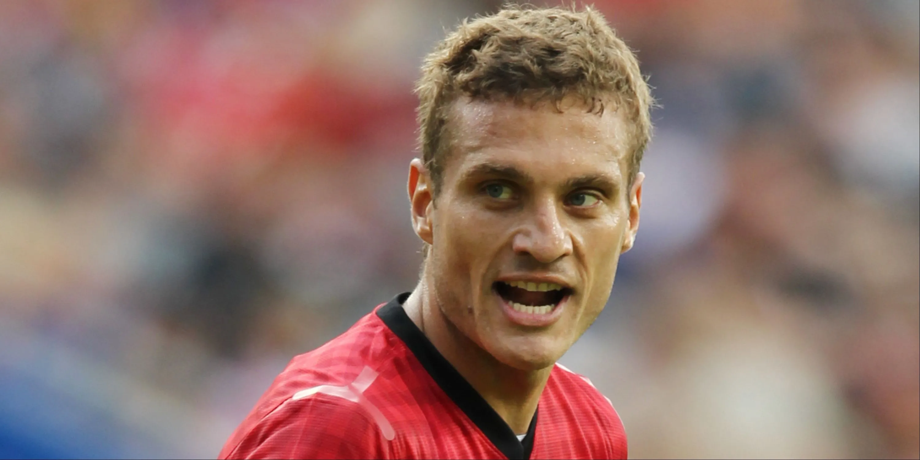Nemanja Vidic, cựu trung vệ huyền thoại Manchester United và Premier League