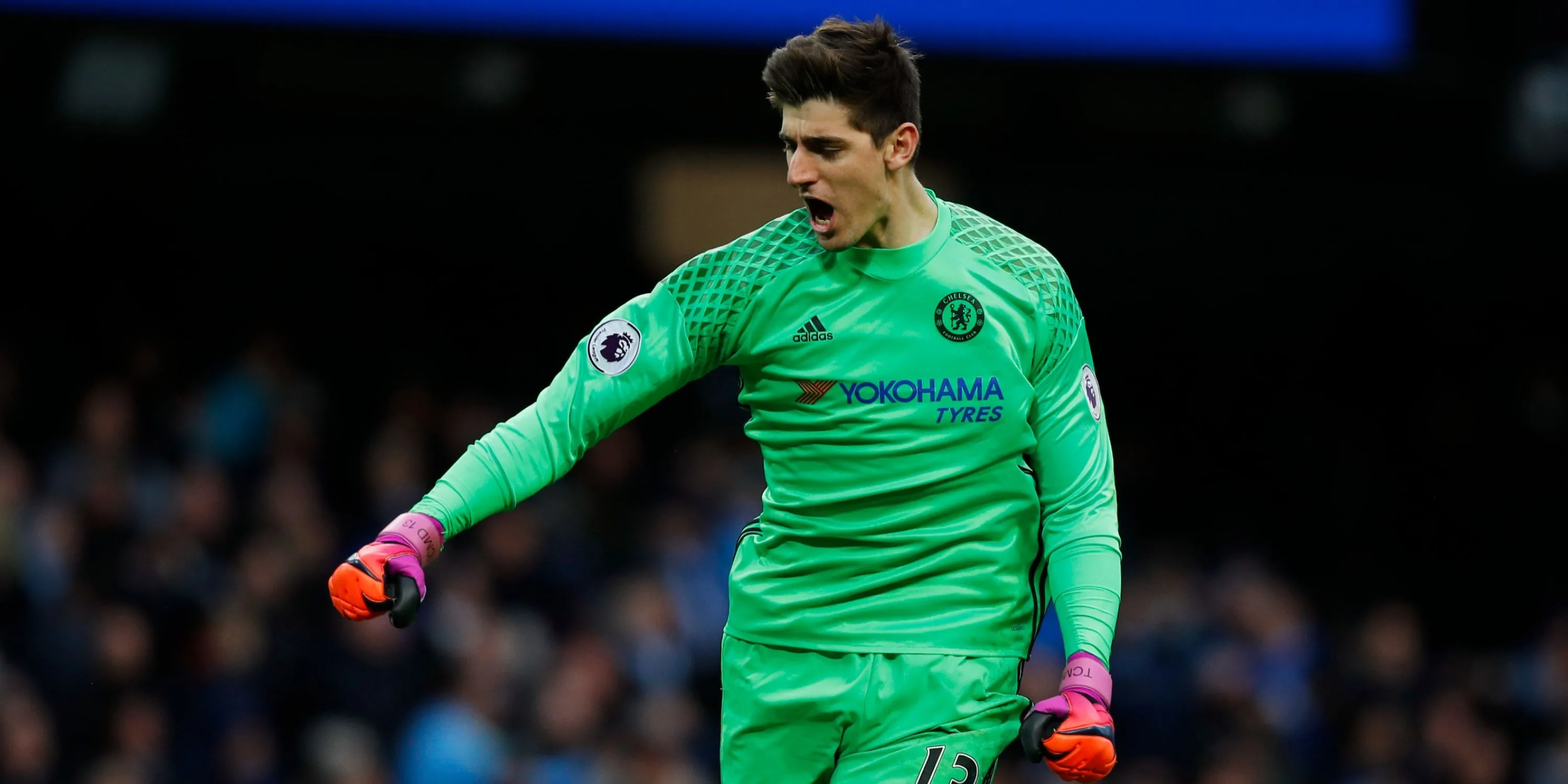 Thủ môn Thibaut Courtois thời còn ở Chelsea