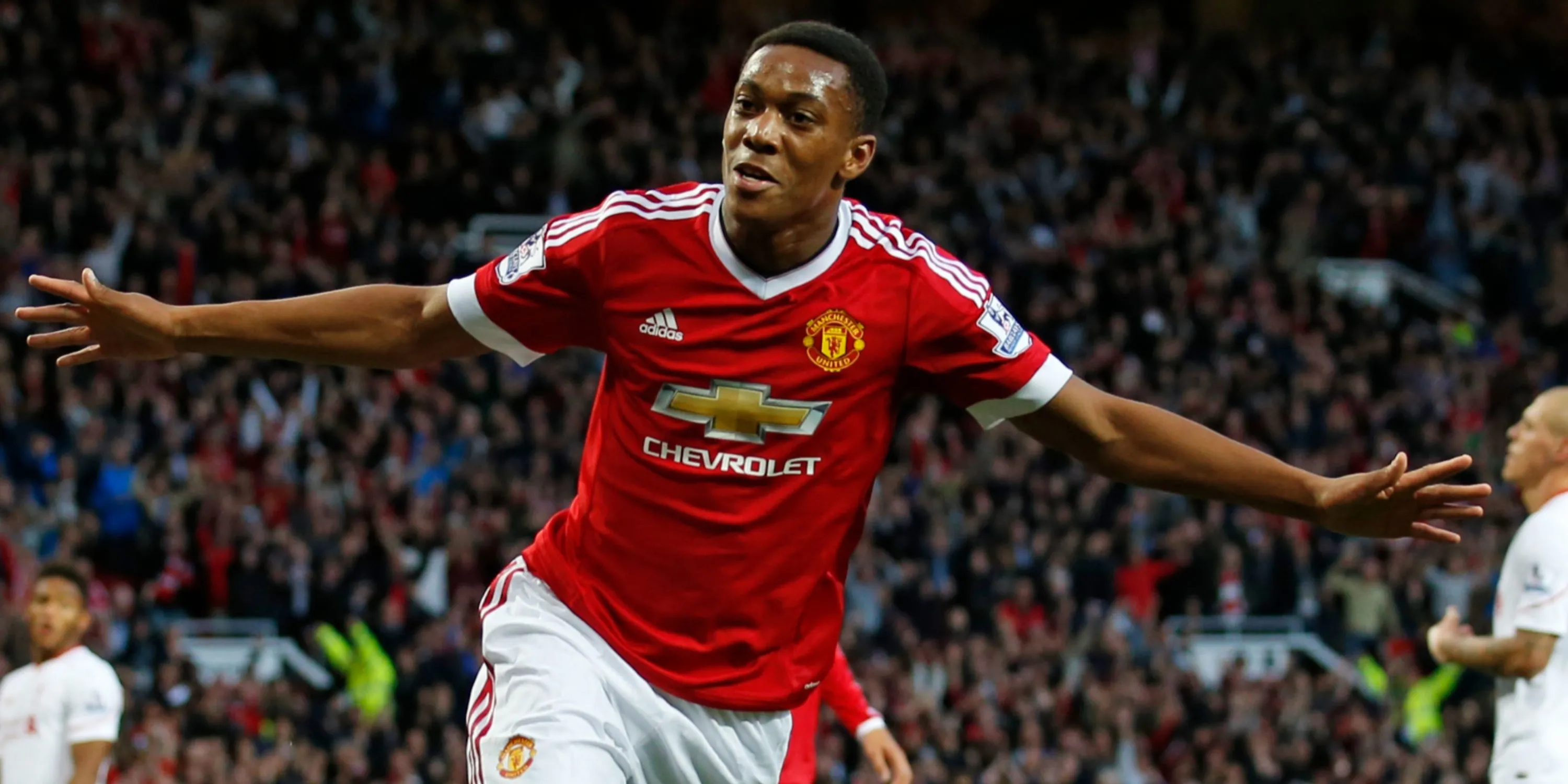 Tiền đạo Anthony Martial ăn mừng bàn thắng trong màu áo Manchester United