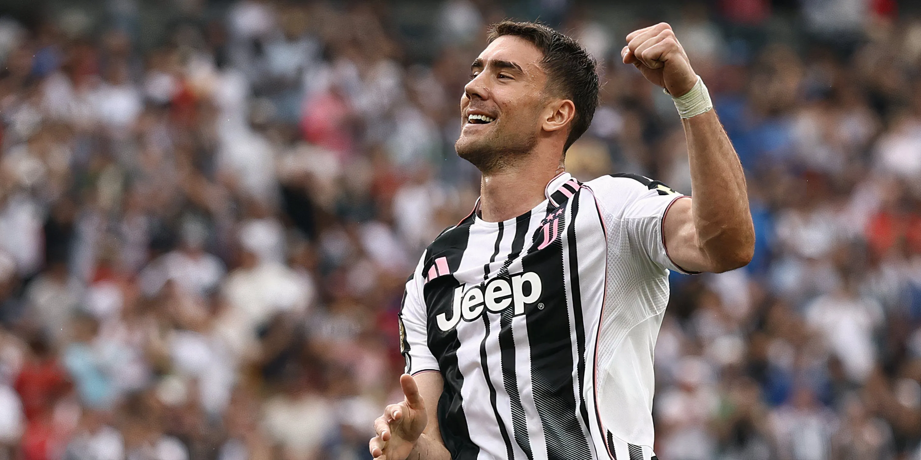 Tiền đạo Dušan Vlahović của Juventus, một mục tiêu từng được đồn đoán với MU