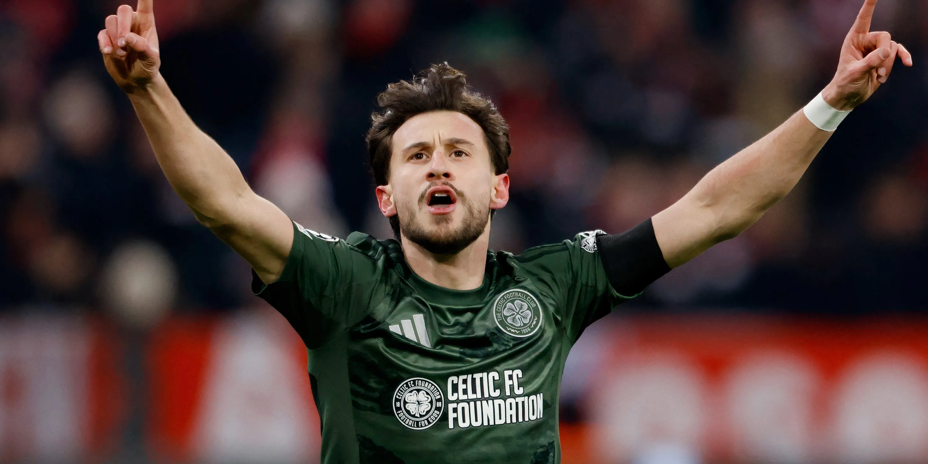 Tiền đạo Nicolas Kühn trong màu áo Celtic thi đấu tại Champions League
