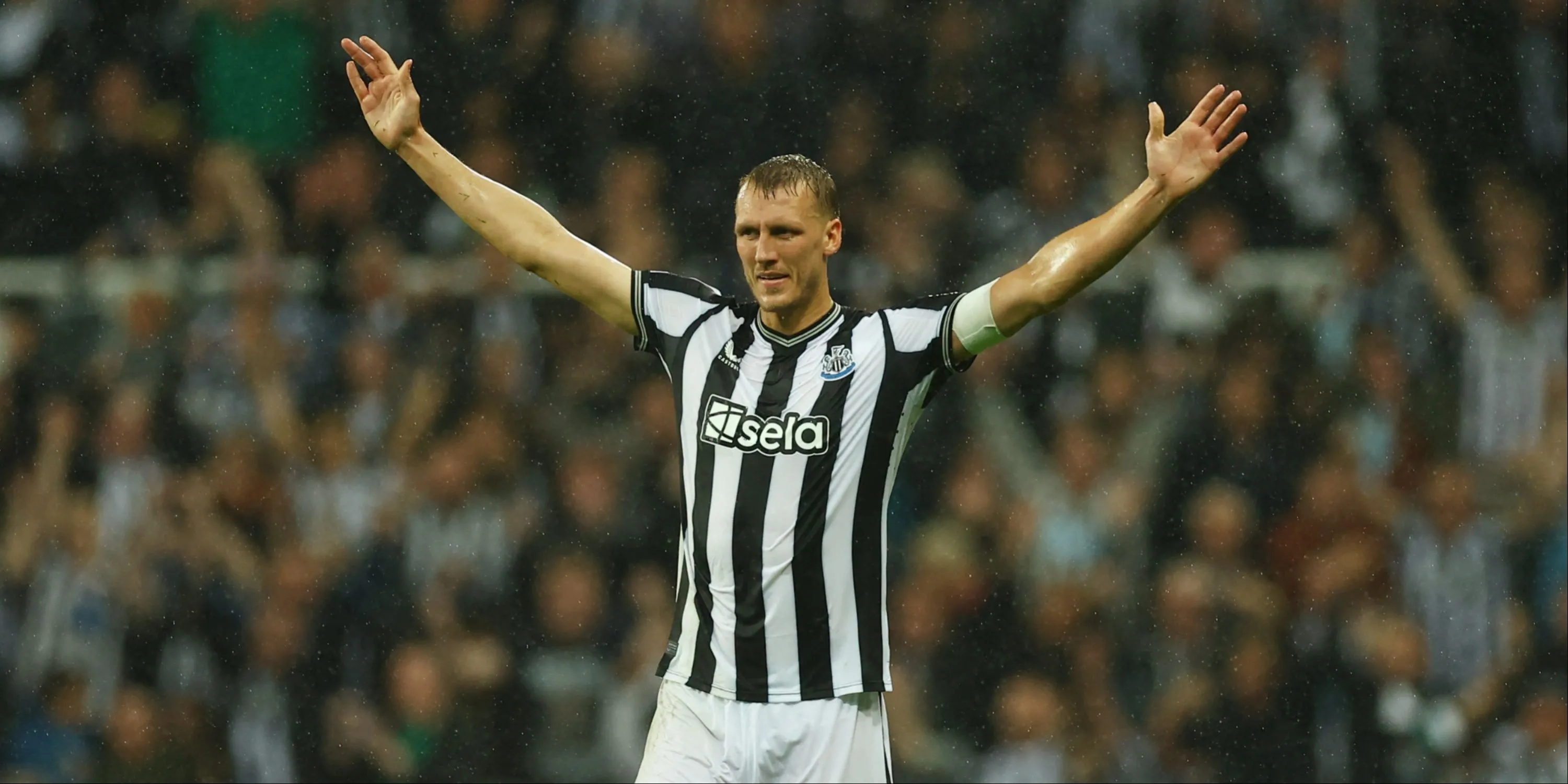 Trung vệ Dan Burn trong màu áo Newcastle United