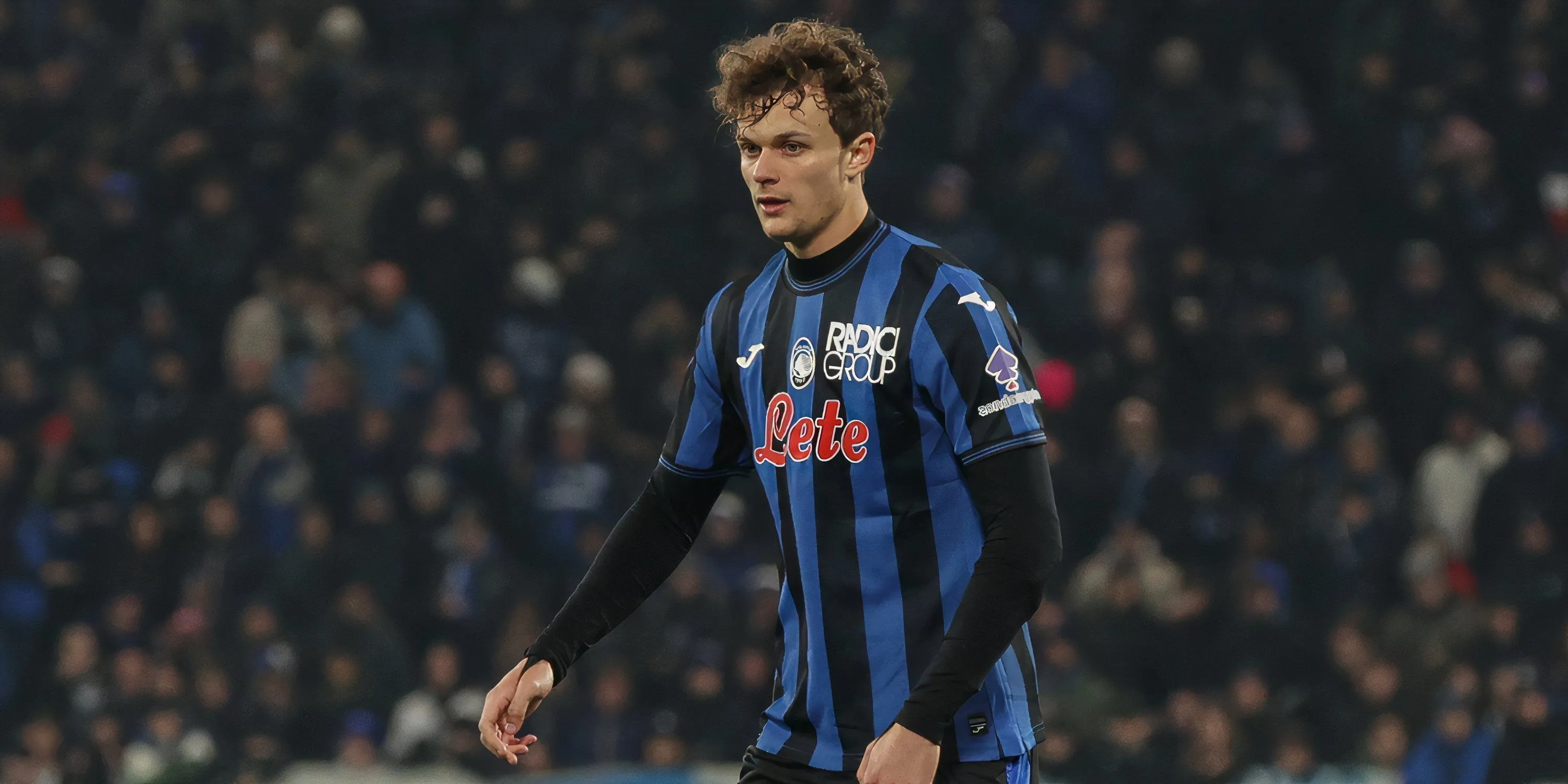 Trung vệ Giorgio Scalvini trong một trận đấu của Atalanta tại Serie A