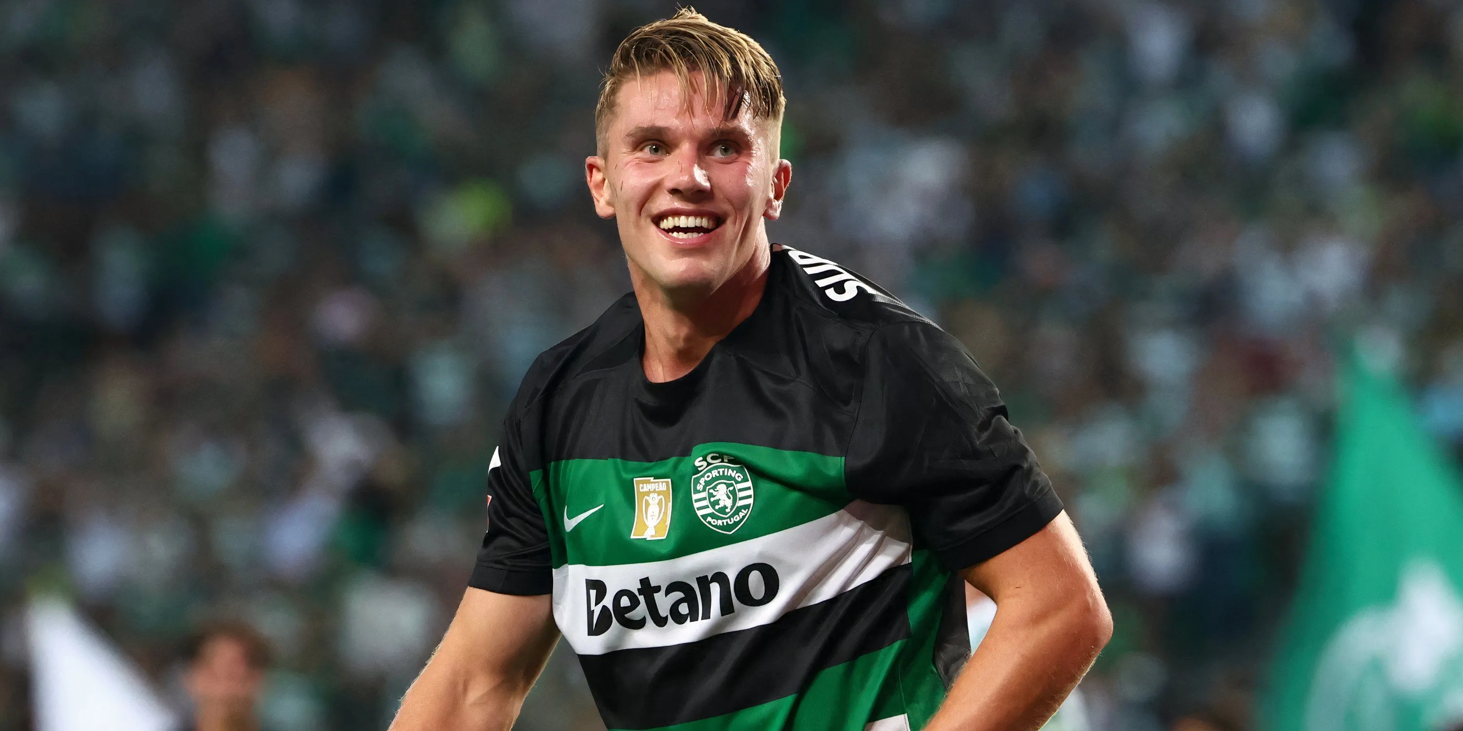 Viktor Gyokeres ăn mừng bàn thắng cho Sporting CP