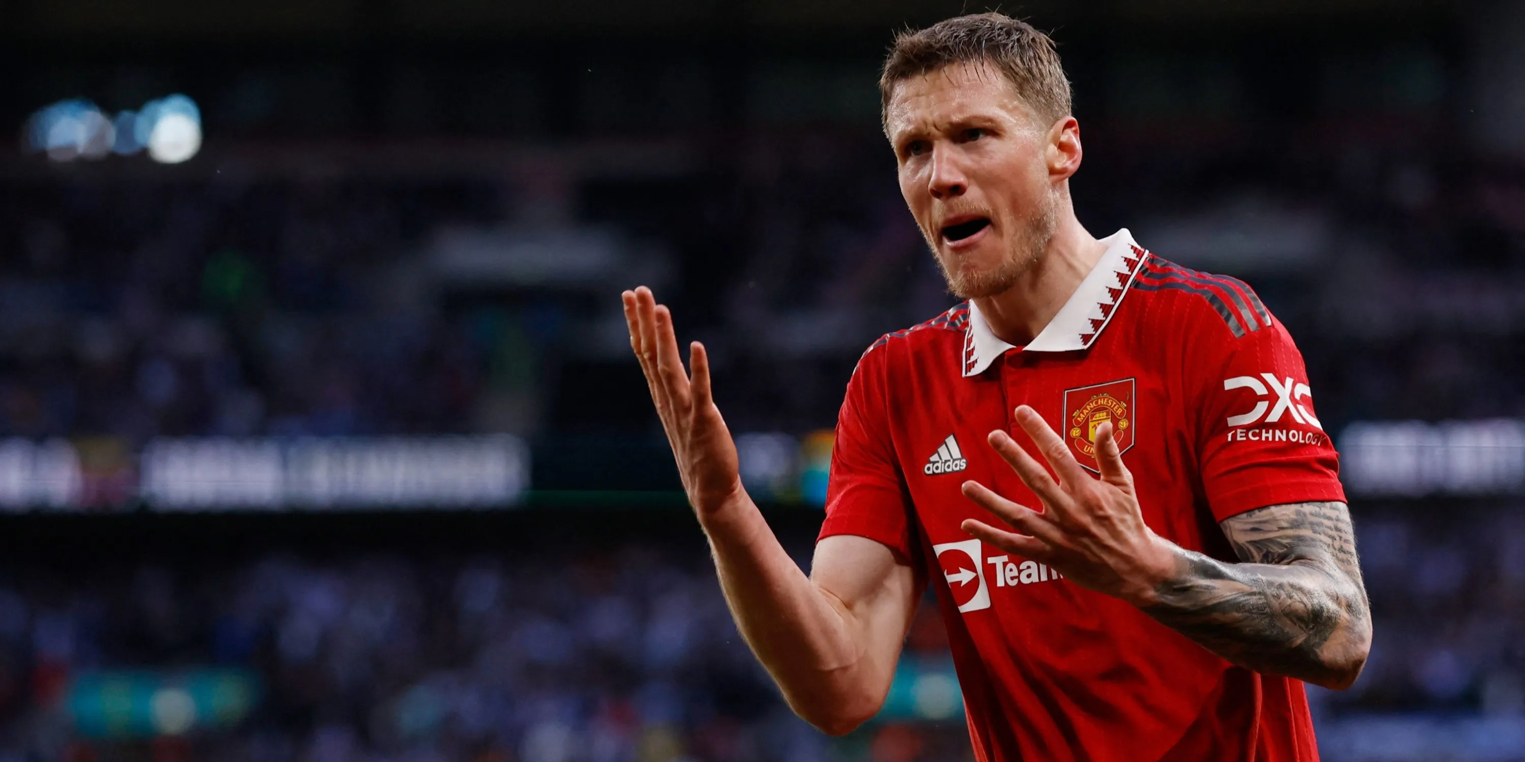 Wout Weghorst trong màu áo Manchester United và Everton tại Premier League