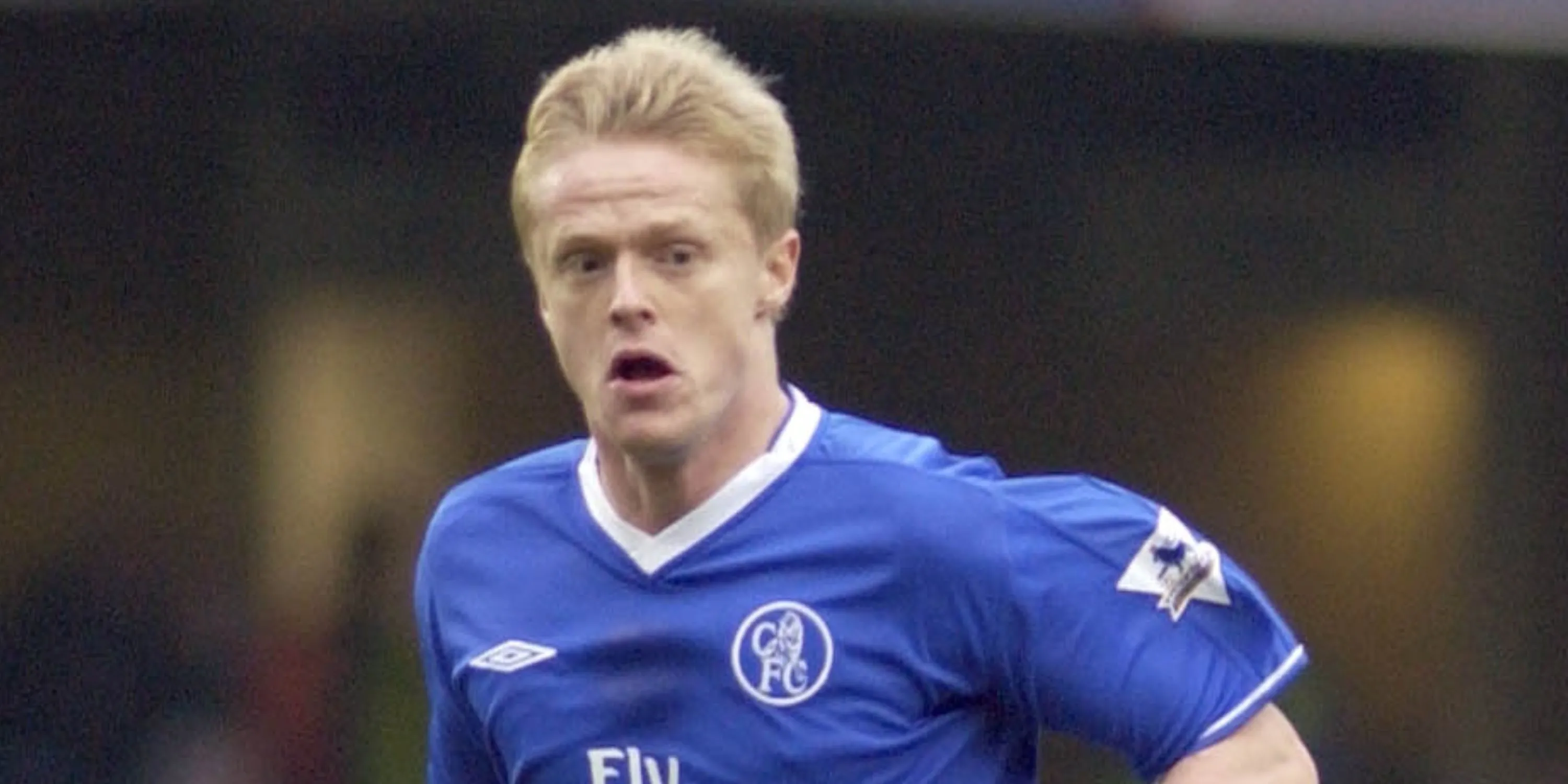 Damien Duff đang ăn mừng bàn thắng trong màu áo Chelsea