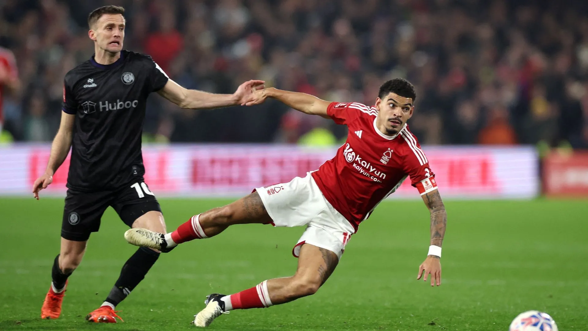Morgan Gibbs-White và đồng đội tại Sheffield United, biểu tượng cho phong độ ấn tượng của anh ở Championship.