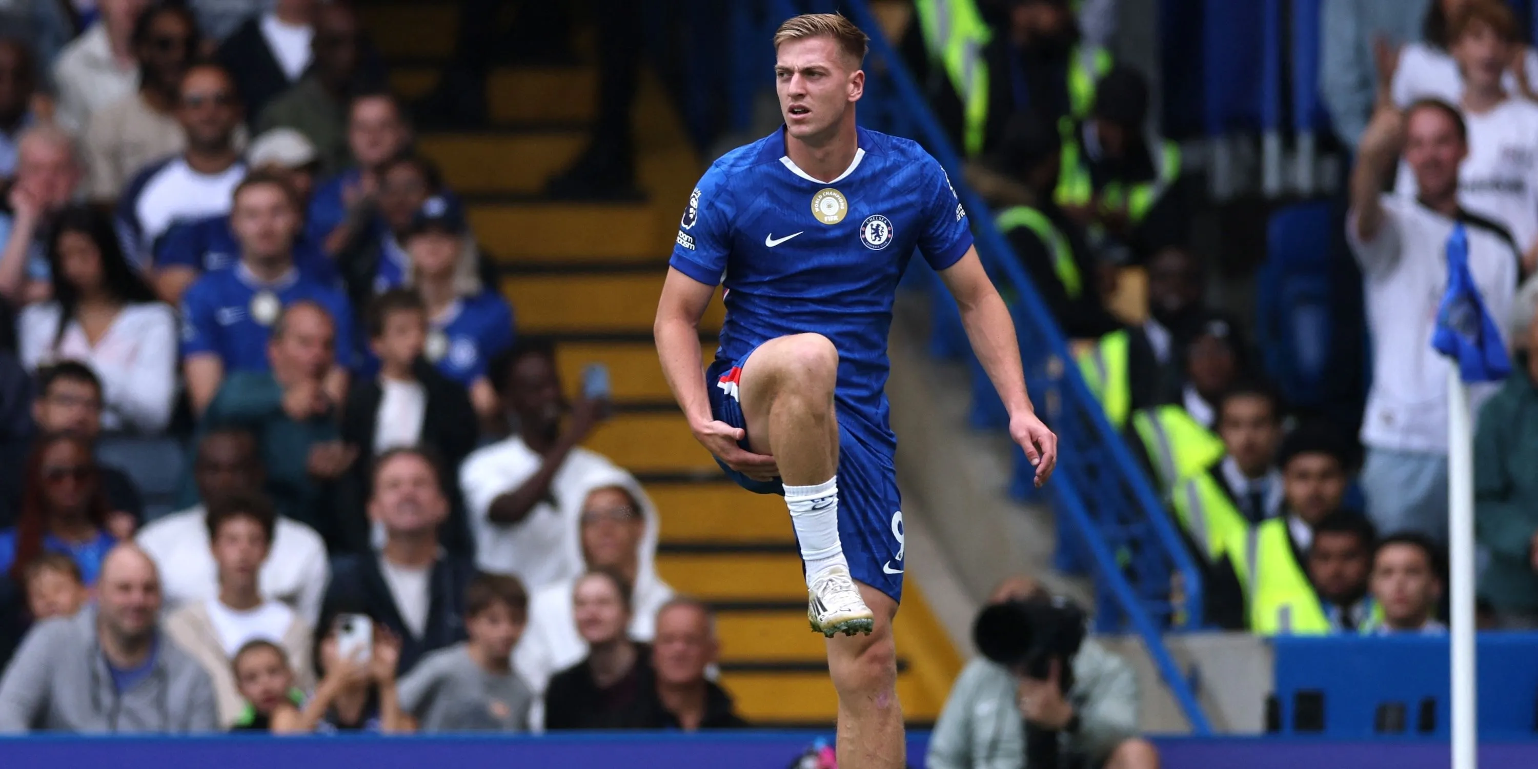 Liam Delap chấn thương và phản ứng trên sân