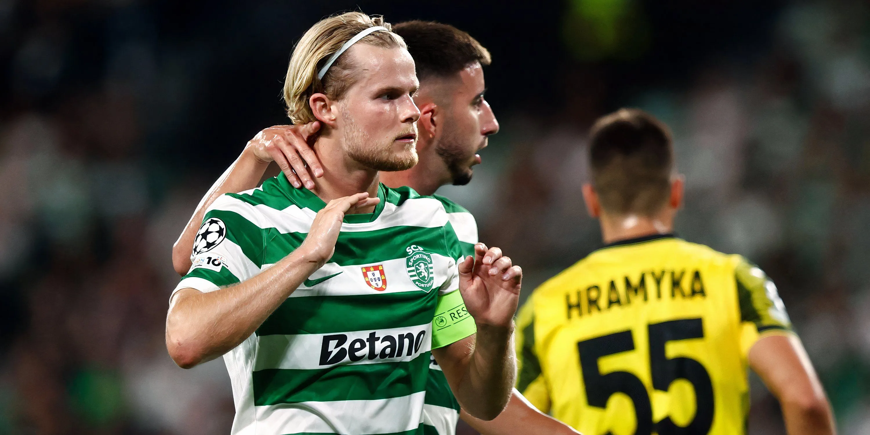 Morten Hjulmand trong màu áo Sporting CP, tiền vệ phòng ngự có khả năng chuyền bóng và triển khai lối chơi